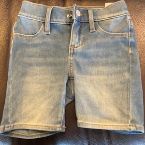 Girls size 6 to 7x shorts excellent condition s